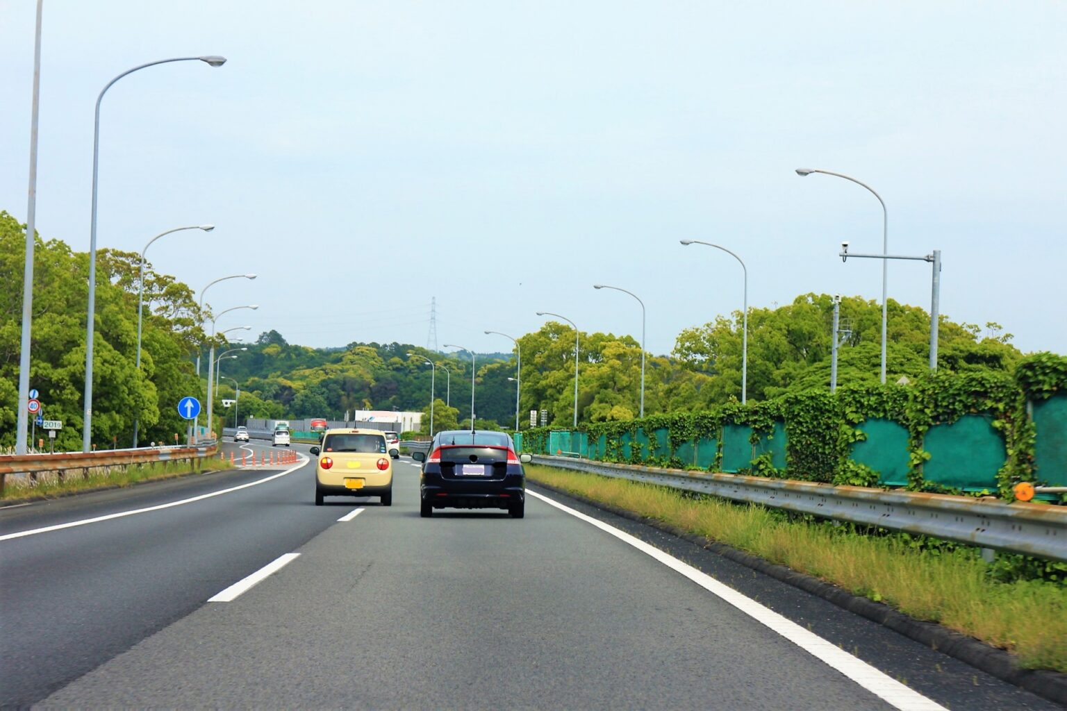 高速道路の追い越し車線はずっと走っていいのか?! | のっぴードライブログ